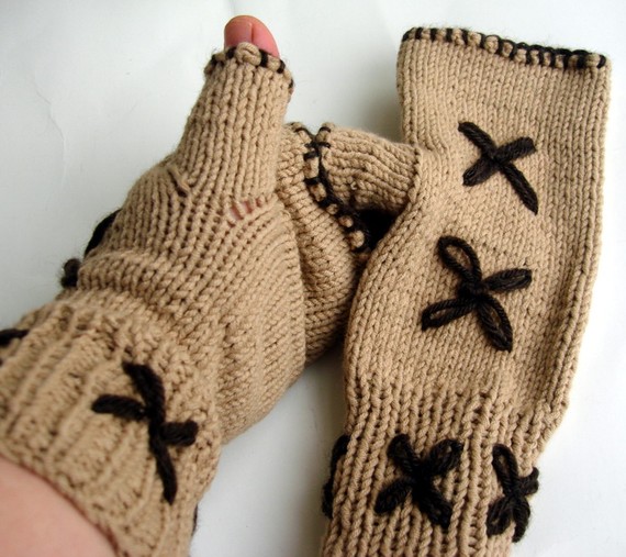 Knitted gloves without fingers (4)