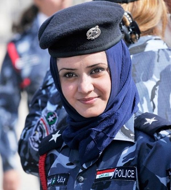 iraq police woman