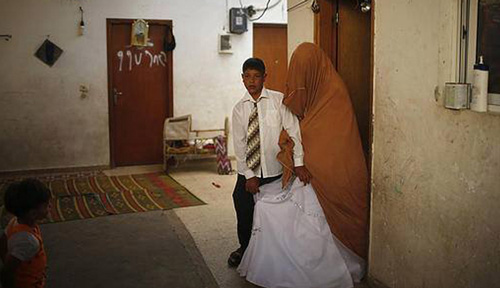 Bride-and-groom-Palestinian-(2)
