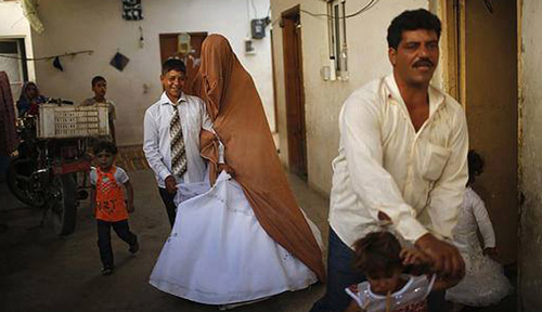 Bride-and-groom-Palestinian-(4)