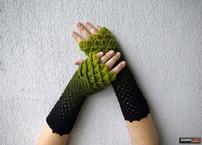 Crochet-Long-Fingerless-Gloves1 (Copy)