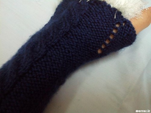 Training hand knit gloves and leggings (79)