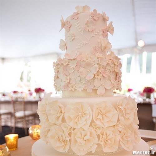 White Wedding Cake (3)