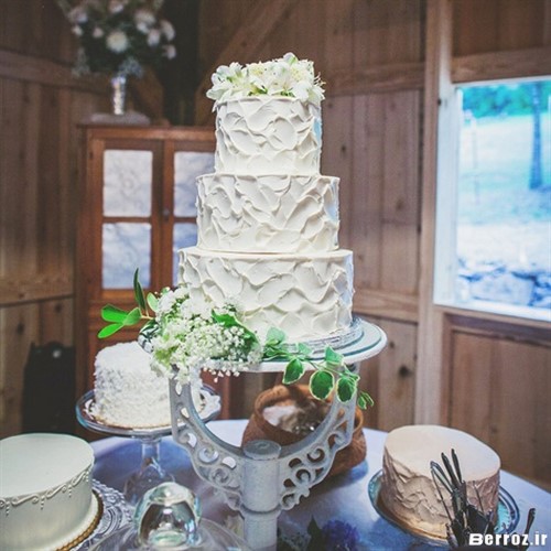 White Wedding Cake (9)
