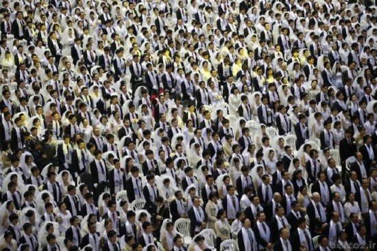 Photo 3800 married couples from all over the world in South Korea (3)