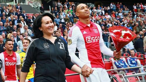 Happy Mother's Day by Ajax players (7)