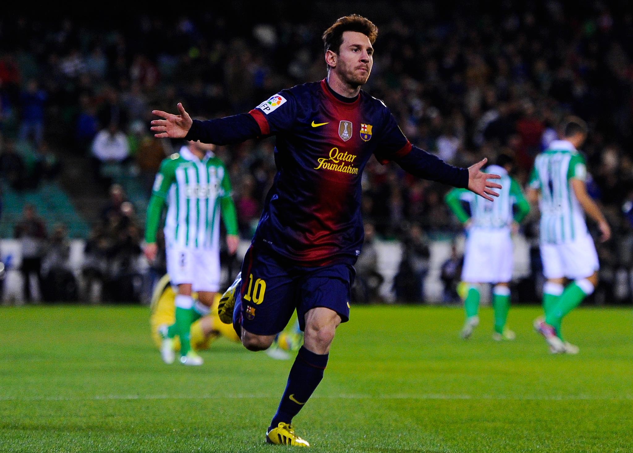 Lionel Messi (13)